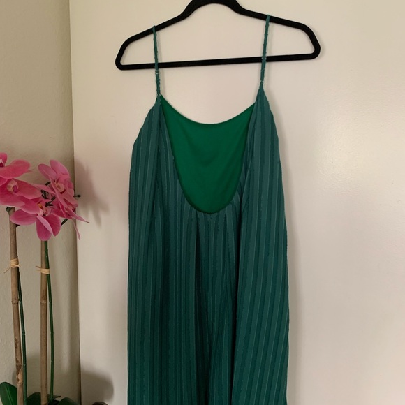 BCBGMAXAZRIA-Summer Dress Amazon Green Size: S NWT - Picture 2 of 4